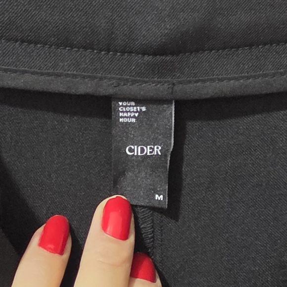 High-Waist Wide Leg Black Trousers - Sleek Women's Pants - Picture 3 of 6